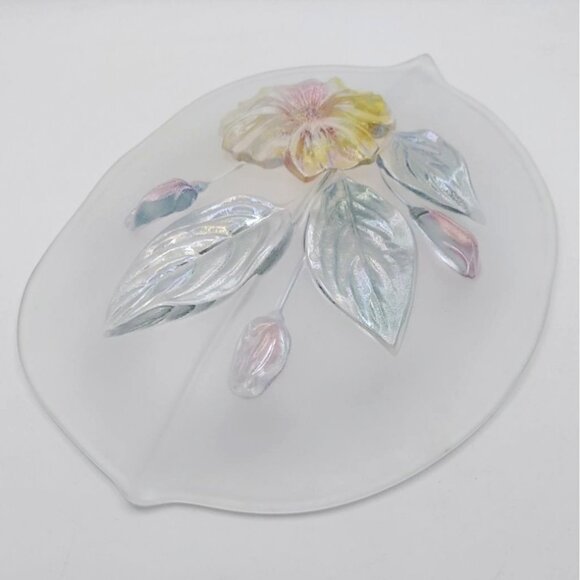 Vintage Mikasa Walther Frosted Glass Leaf Shaped Floral Serving Platter - Picture 5 of 5